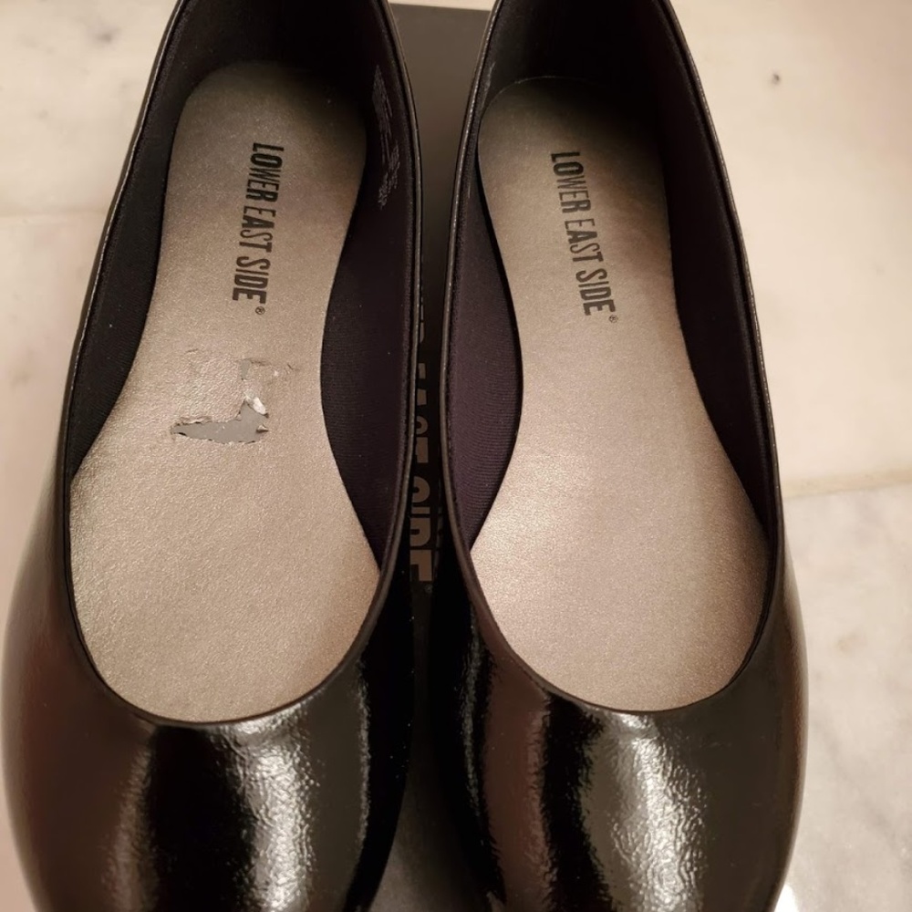 NWOT Lower East Side Chelsea Black Flats